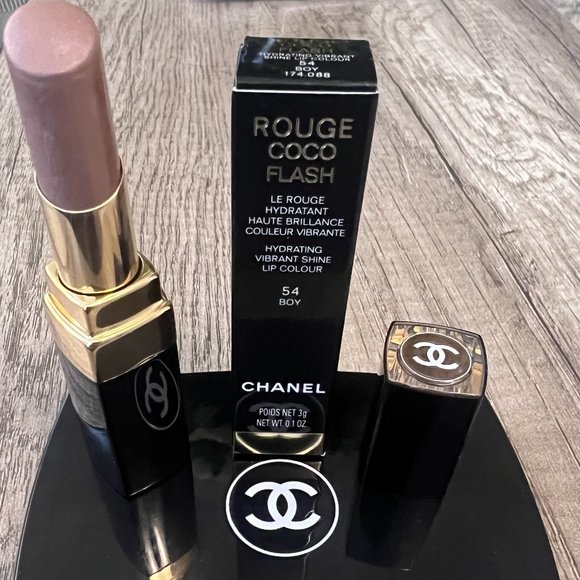 Chanel Rouge Coco Flash Hydrating Vibrant Shine Lip Colour 3g/0.1oz - Lip  Color, Free Worldwide Shipping